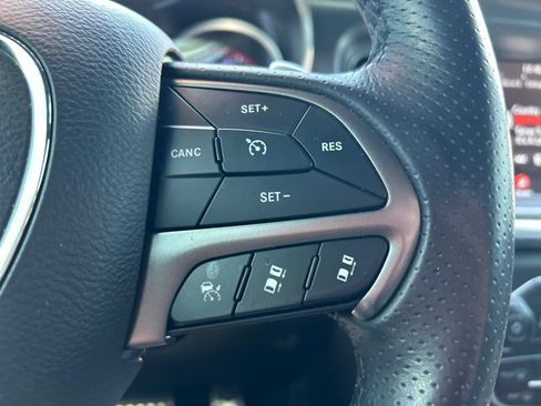 Certified 2019 Dodge Charger Scat Pack w/ Dynamics Package RWD image 15