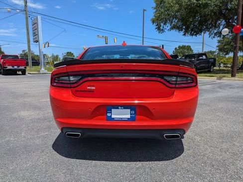 Used 2023 Dodge Charger SXT w/ Blacktop Package RWD image 5