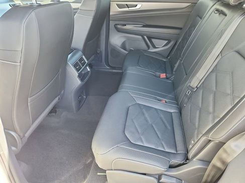 New 2026 Volkswagen Atlas Cross Sport SE image 8