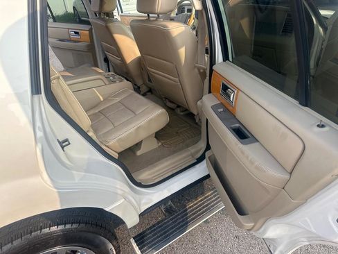Used 2007 Lincoln Navigator Ultimate image 27