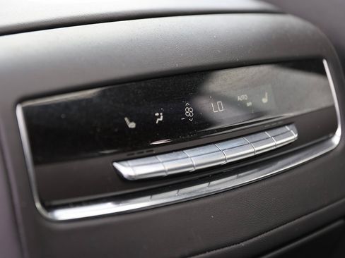 Used 2021 Cadillac Escalade Sport w/ Driver Assist Tech Package image 27