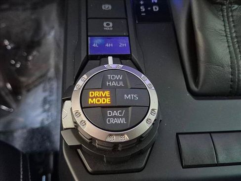 Used 2024 Toyota Tacoma TRD Off-Road AWD/4WD image 15