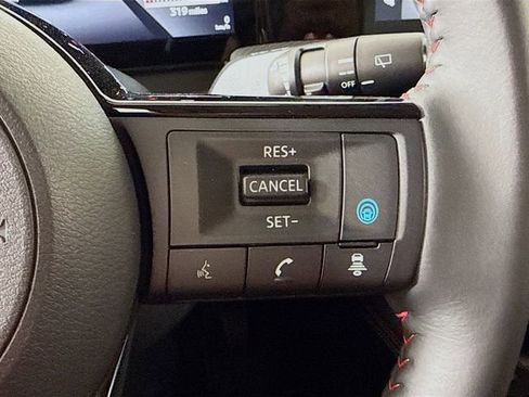 Certified 2025 Nissan Kicks SR image 12