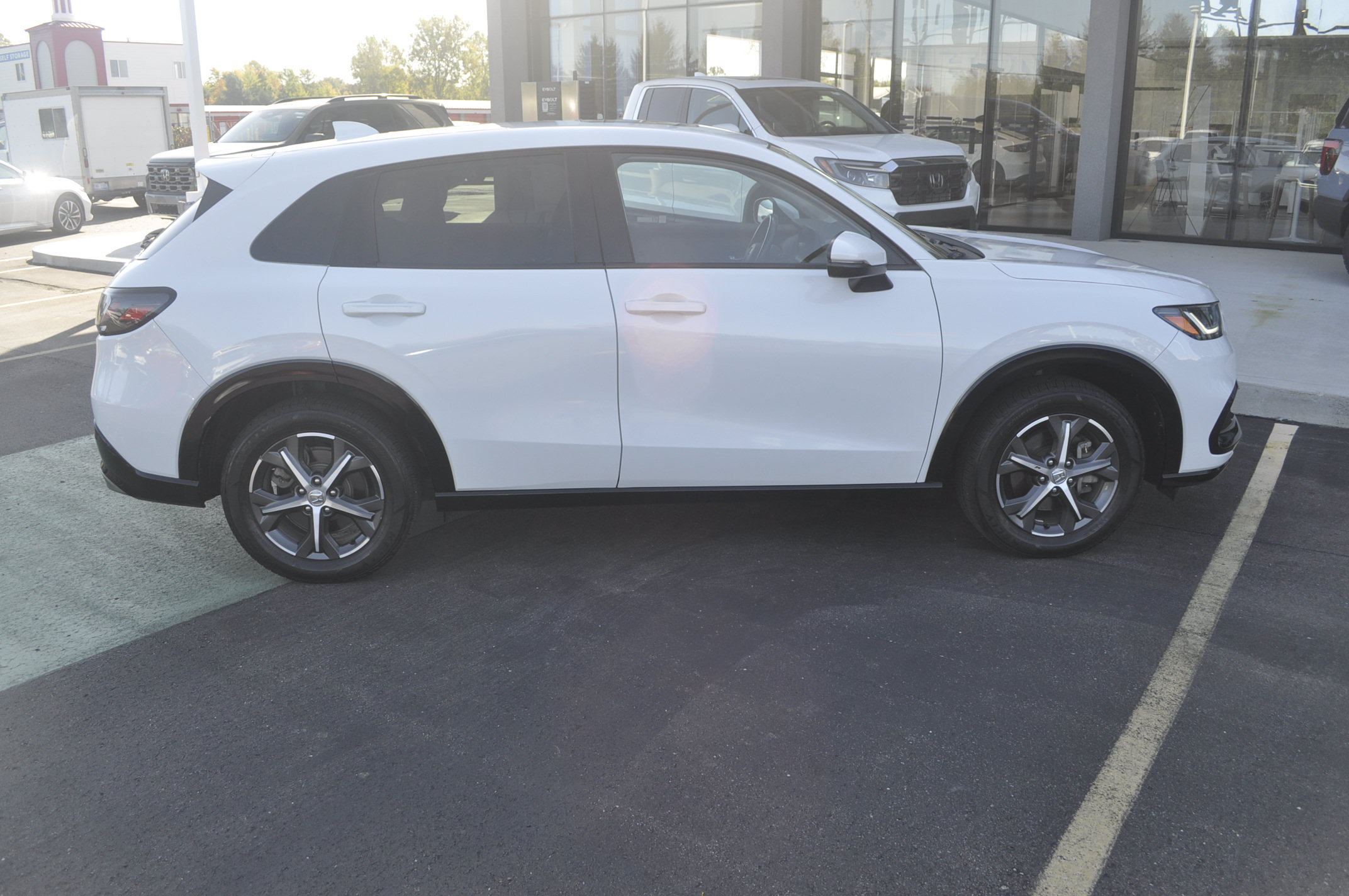 Used 2024 Honda HR-V EX-L image 8
