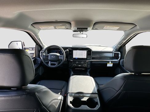 New 2026 Ford F250 Lariat w/ Black Appearance Package image 16