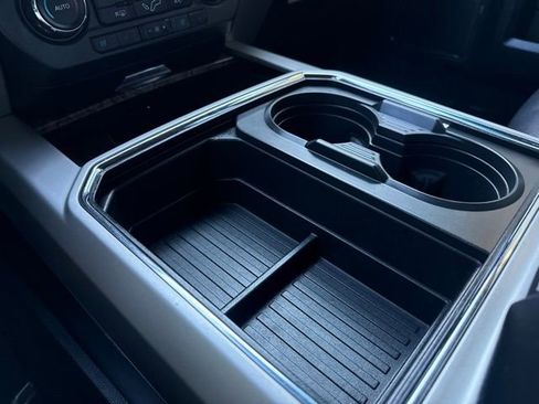 Used 2017 Ford F250 Lariat w/ Lariat Value Package image 33