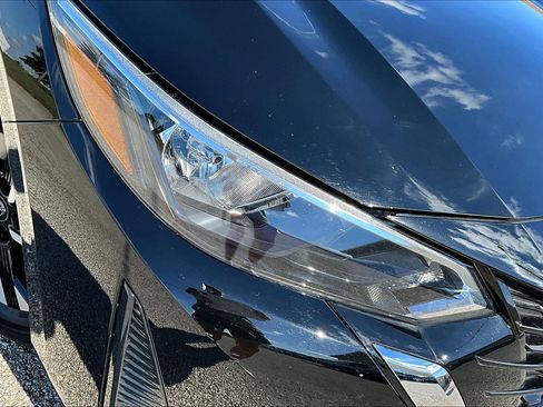 Used 2024 Nissan Sentra SV image 27