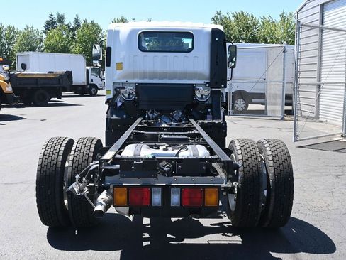 New 2024 Isuzu NPR image 7