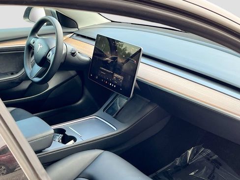 Used 2023 Tesla Model 3 Performance AWD/4WD image 29