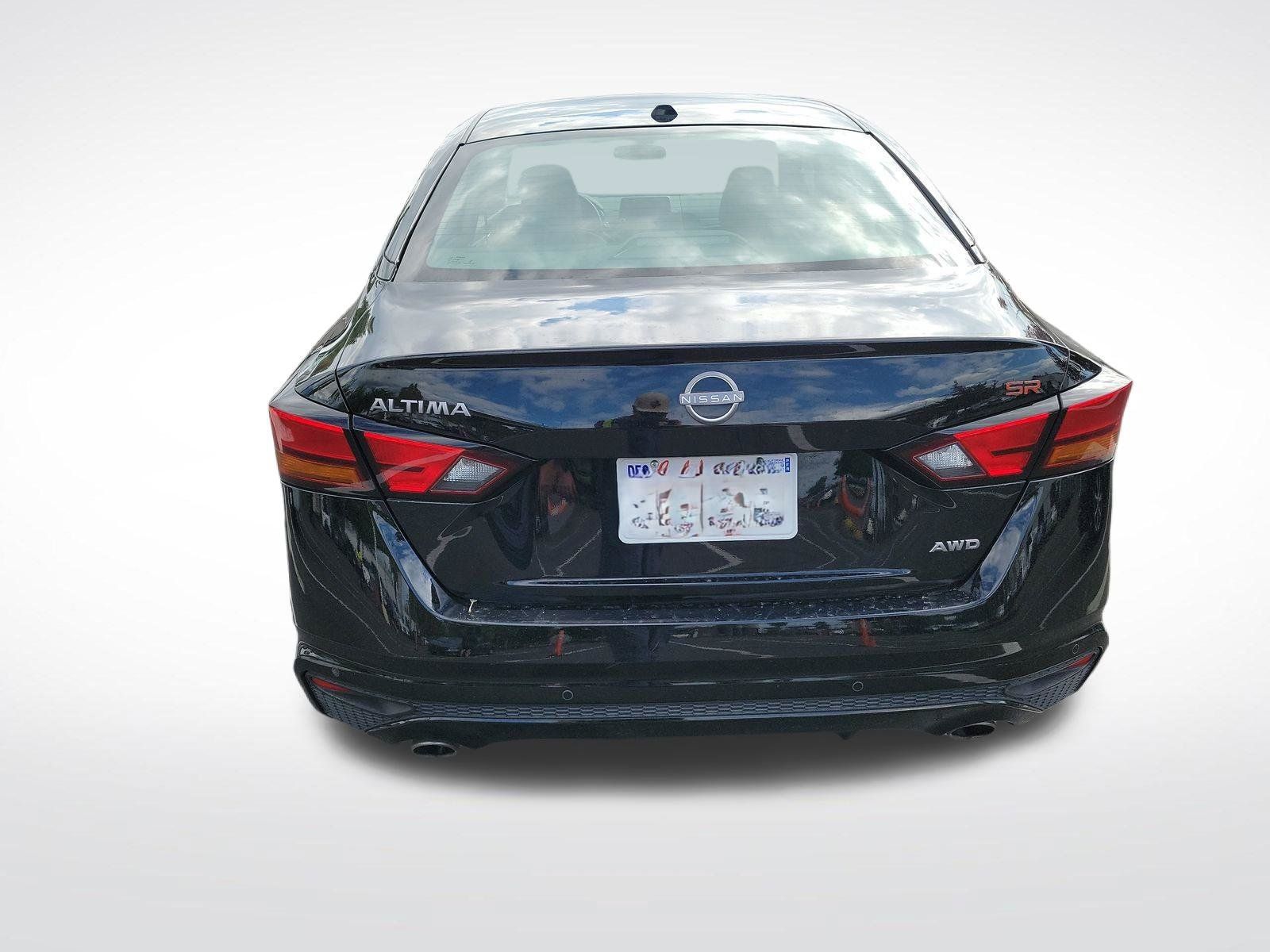 Used 2025 Nissan Altima 2.5 SR AWD/4WD image 5