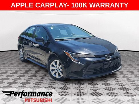 Used 2023 Toyota Corolla LE FWD image 1