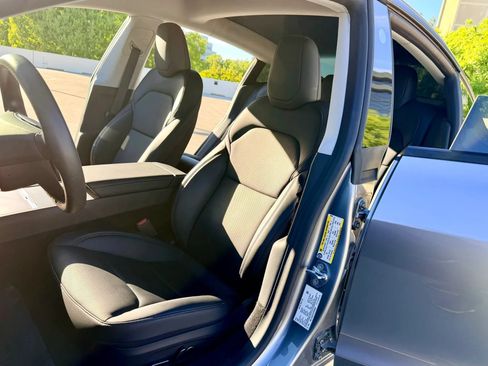 Used 2025 Tesla Model 3 RWD image 38