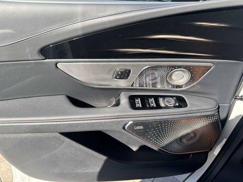 New 2026 Lincoln Nautilus Reserve AWD/4WD image 8