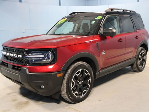 Used 2025 Ford Bronco Sport Outer Banks w/ Outer Banks Tech Package+ AWD/4WD image 25
