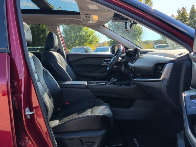 Used 2023 Nissan Rogue Platinum w/ Platinum Premium Package AWD/4WD image 29