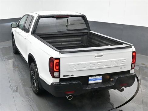 New 2026 Honda Ridgeline Black Edition image 40