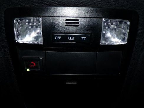 Used 2020 Toyota Tacoma TRD Sport image 29