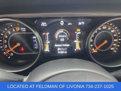 Used 2018 Jeep Wrangler Unlimited Sahara image 12