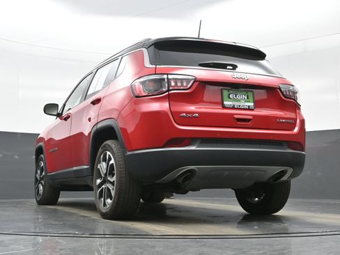 Used 2023 Jeep Compass Limited AWD/4WD image 30