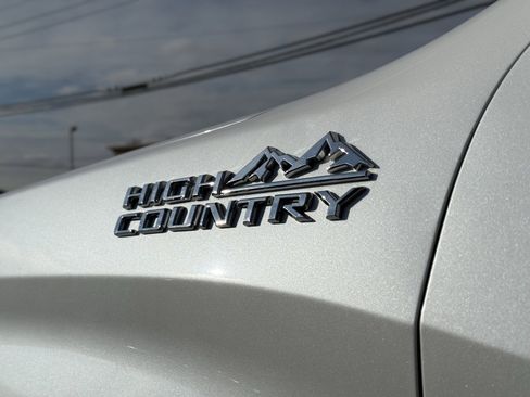 Used 2020 Chevrolet Silverado 1500 High Country w/ Technology Package image 6