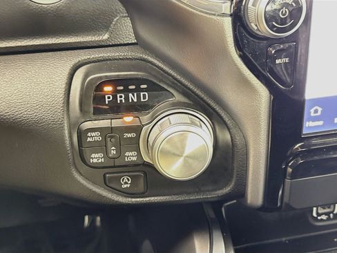 Used 2024 RAM 1500 Laramie AWD/4WD image 19