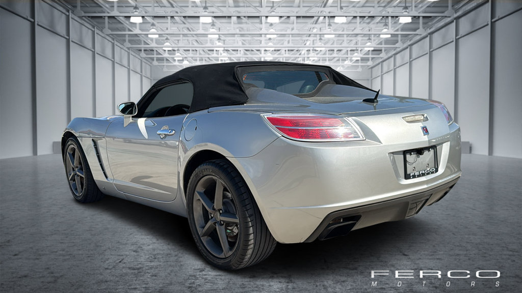 Used 2008 Saturn Sky Red Line RWD image 3