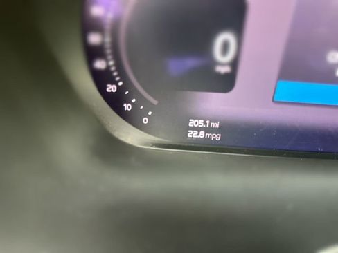 Used 2023 Volvo XC60 B6 Ultimate w/ Protection Package Premier image 17