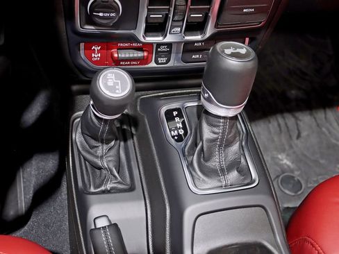 Used 2024 Jeep Wrangler Unlimited Rubicon 392 AWD/4WD image 25