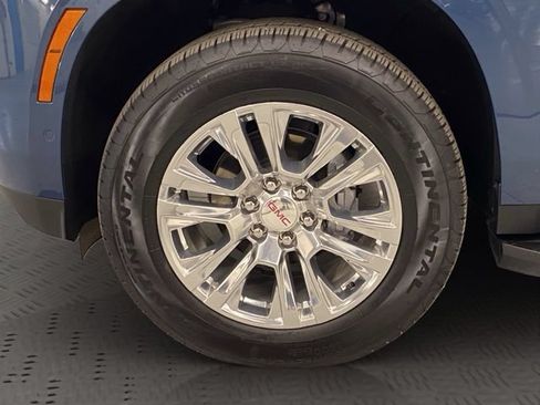Used 2026 GMC Yukon Denali AWD/4WD image 16