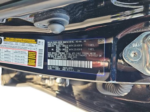 Used 2023 Toyota Highlander XLE AWD/4WD image 33