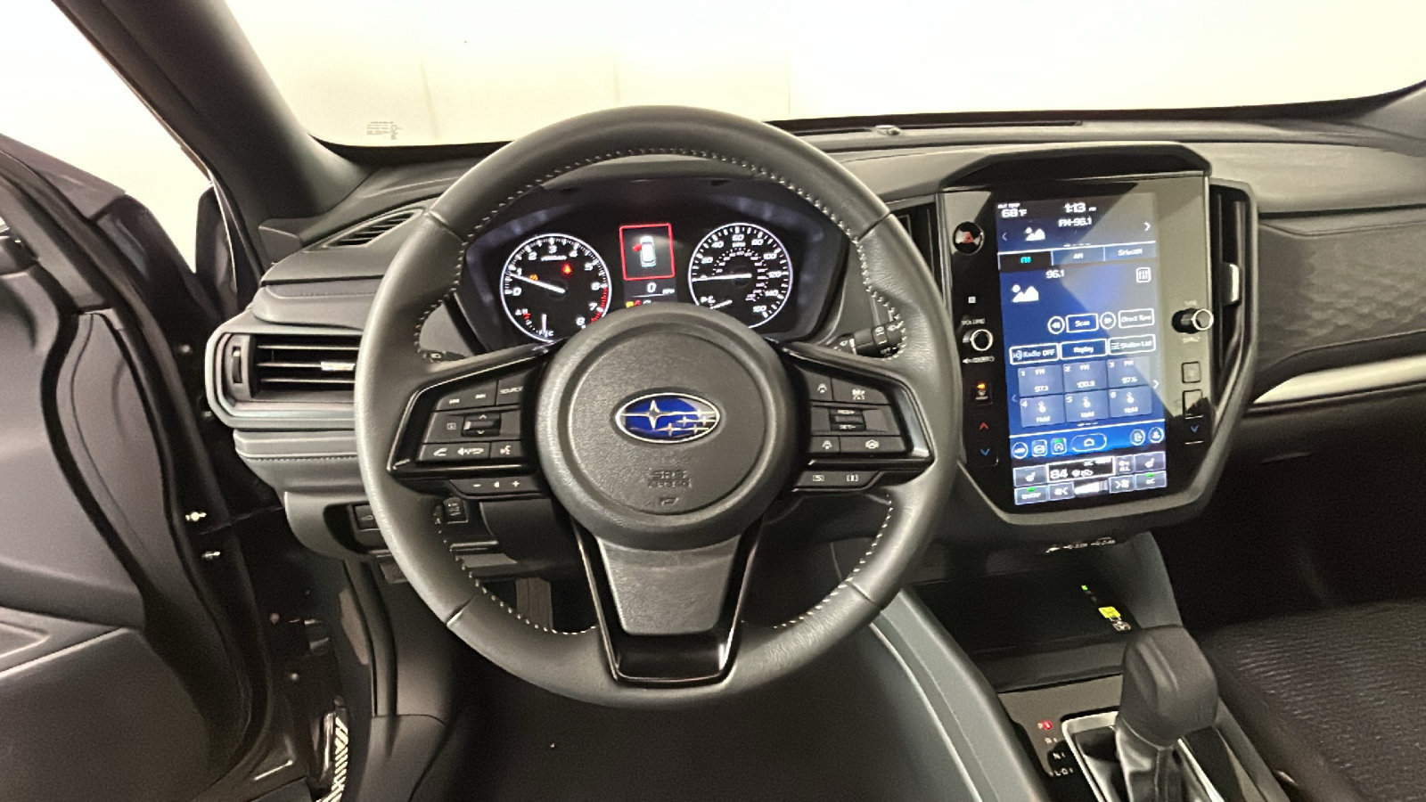 Used 2025 Subaru Forester Premium AWD/4WD image 17