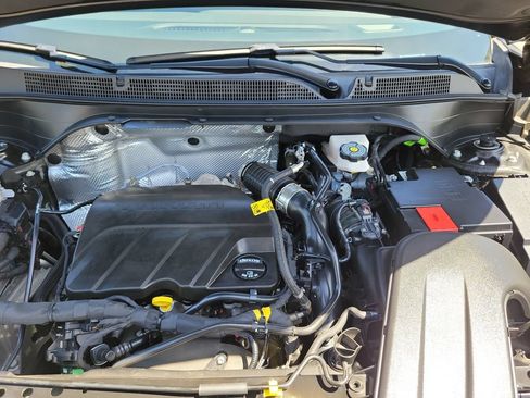 Used 2024 Buick Envista Sport Touring FWD image 9