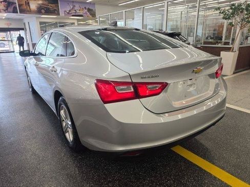 Used 2021 Chevrolet Malibu LS FWD image 7