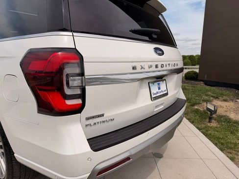 Used 2022 Ford Expedition Platinum AWD/4WD image 38