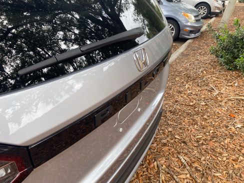 Used 2025 Honda Pilot EX-L image 22