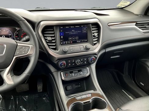 Used 2023 GMC Acadia AT4 w/ Technology Package AWD/4WD image 11