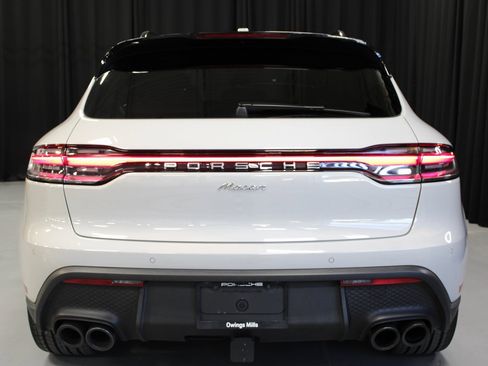 Used 2025 Porsche Macan image 6
