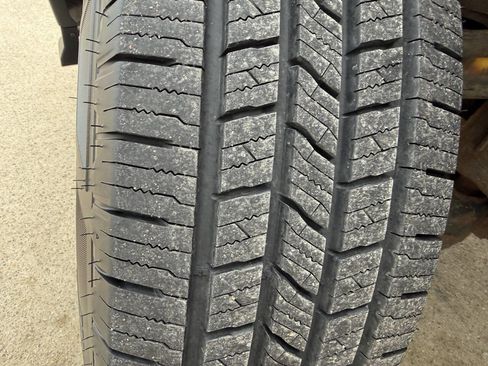 Used 2011 Chevrolet Colorado LT w/ Power Convenience Package image 13