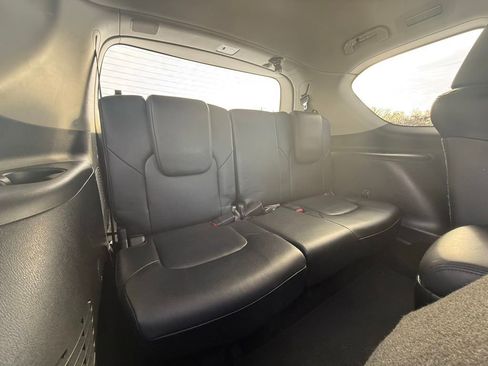 Used 2024 Nissan Armada SL w/ Captain's Chairs Package image 35