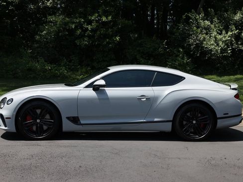 Used 2020 Bentley Continental GT image 13