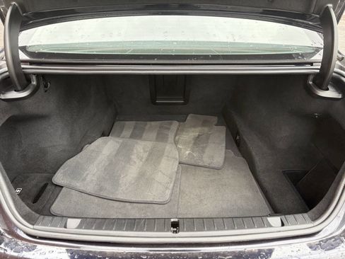 Used 2017 BMW 750i xDrive image 23