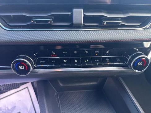 New 2026 Chevrolet Equinox RS image 23