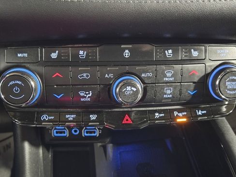 Used 2021 Dodge Durango Citadel w/ Premium Entertainment Group image 15