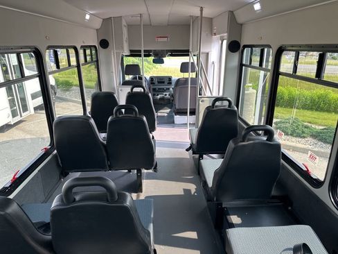 Used 2022 Mercedes-Benz Sprinter 3500 image 59