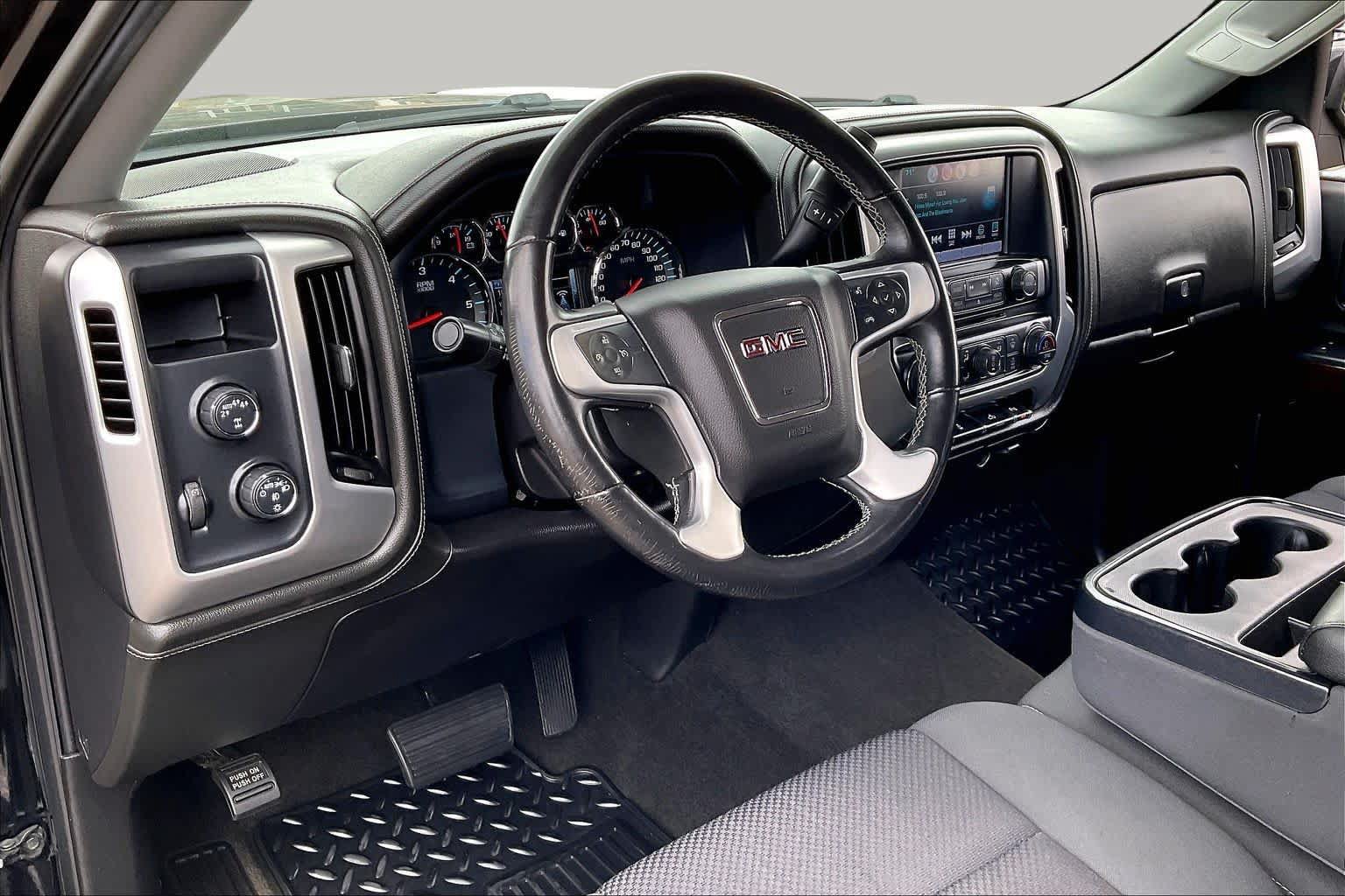 Used 2018 GMC Sierra 1500 SLE w/ SLE Value Package AWD/4WD image 16