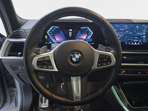 Used 2024 BMW X5 sDrive40i w/ M Sport Package RWD image 19
