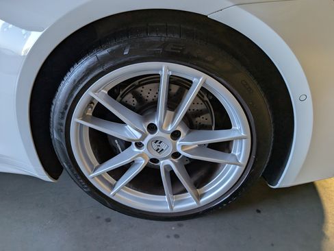 Used 2025 Porsche 911 Carrera image 17