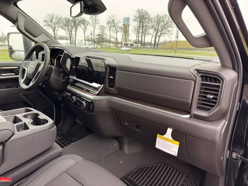 New 2026 Chevrolet Silverado 2500 LT w/ Z71 Chrome Sport Edition image 31