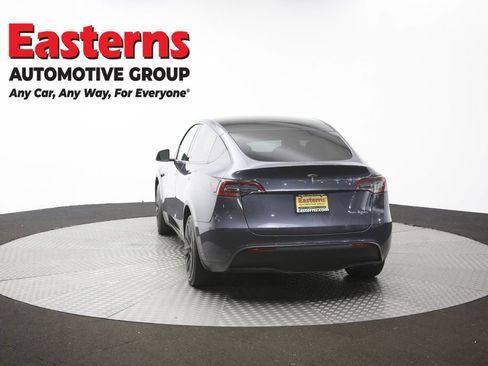 Used 2023 Tesla Model Y Long Range AWD/4WD image 30