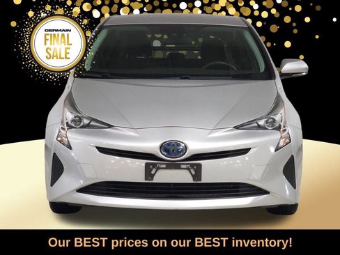 Used 2018 Toyota Prius Two image 3